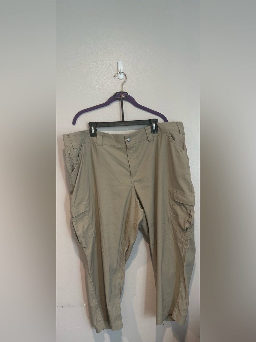 Duluth Trading Co. Men's Tan Cargo Pants